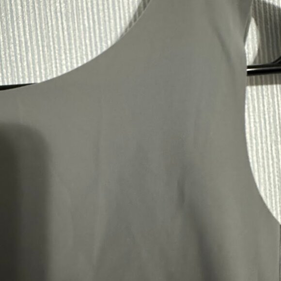 New Women’s Seamless Gray Tank Top – Stretch Slim Fit Basic Camisole - Picture 5 of 5